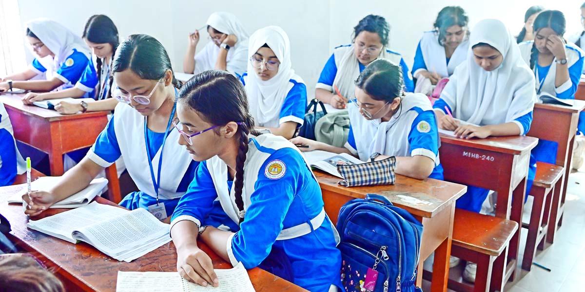Use of Suitable phrases and words বিষয়ক ৩টি Exercise, ৪র্থ পর্ব, এইচএসসি ইংরেজি ২য় পত্র